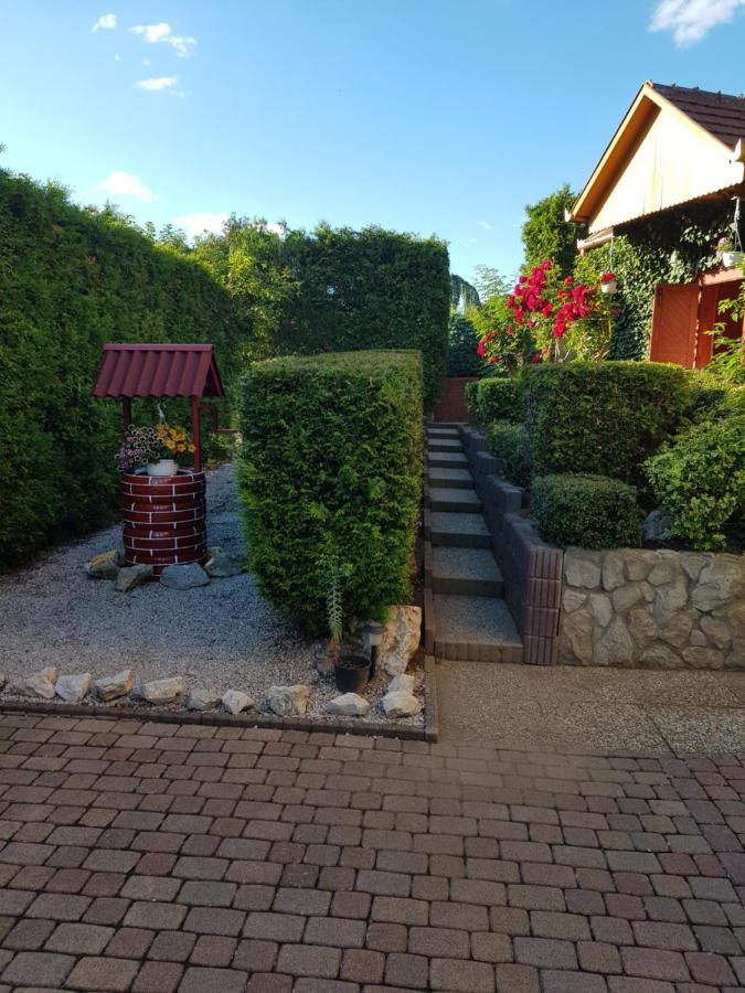 Apartamento Fűvészkert Lengyeltoti Exterior foto